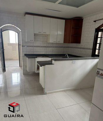 Foto 3 do(a) Casa de 3 quartos à venda em Vila Aquilino, Santo André