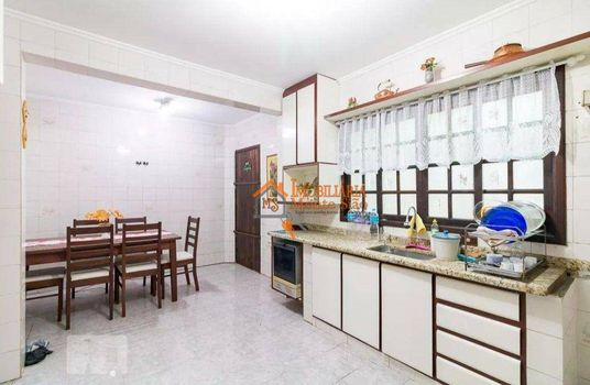 Foto 4 do(a) Casa de 3 quartos à venda em Vila São João, Guarulhos