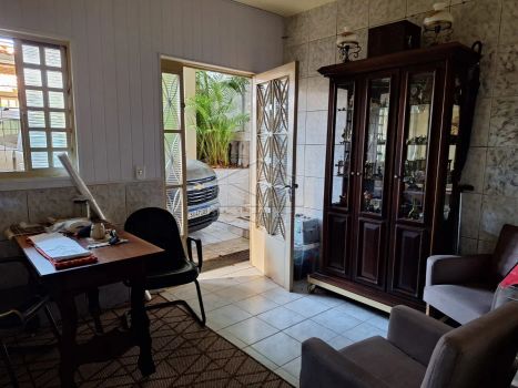 Foto 1 do(a) Loja de 17 quartos à venda em Jardim Reflorenda, Botucatu