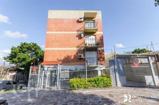 Foto 1 do(a) Apartamento de 3 quartos à venda em Teresópolis, Porto Alegre