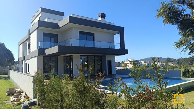 Foto 4 do(a) Casa em Condomínio de 4 quartos à venda em Ingleses do Rio Vermelho, Florianópolis