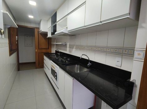 Foto 3 do(a) Kitnet / JK / Studio de 3 quartos à venda em Tristeza, Porto Alegre