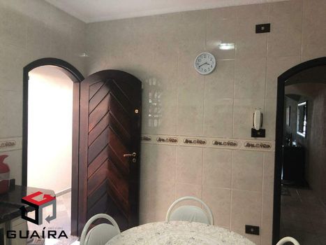Foto 16 do(a) Casa de 3 quartos à venda em Jardim Las Vegas, Santo André