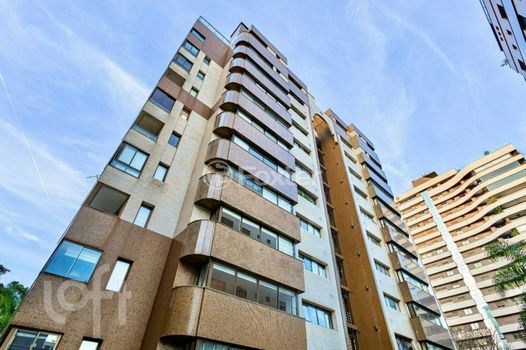 Foto 35 do(a) Apartamento de 3 quartos à venda em Três Figueiras, Porto Alegre