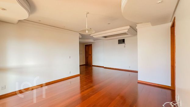 Foto 2 do(a) Apartamento de 3 quartos à venda em Vila Ipiranga, Porto Alegre