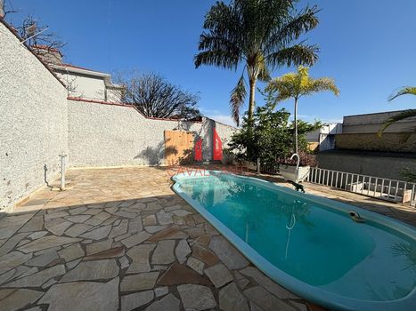 Foto 1 do(a) Casa de 2 quartos à venda em Bom Pastor, Varginha