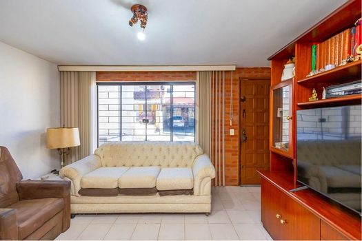 Foto 43 do(a) Casa de 4 quartos à venda em Hauer, Curitiba