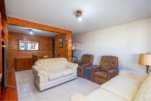 Foto 48 do(a) Casa de 4 quartos à venda em Hauer, Curitiba