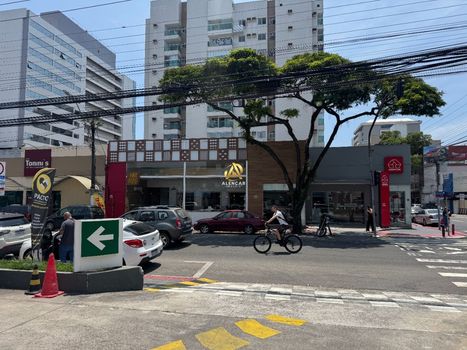 Foto 3 do(a) Loja false à venda em Praia da Costa, Vila Velha