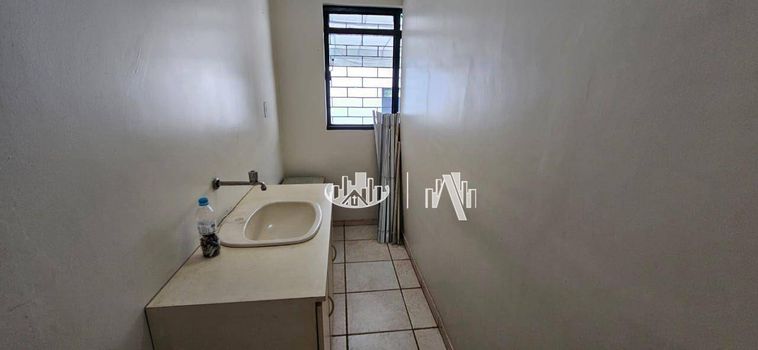 Foto 20 do(a) Casa de 6 quartos à venda em Petrópolis, Londrina