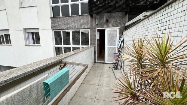Foto 11 do(a) Flat de 2 quartos à venda em Chácara das Pedras, Porto Alegre