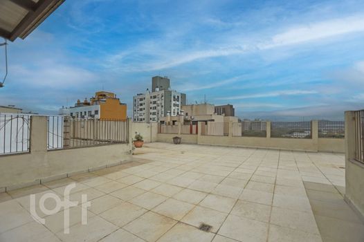 Foto 19 do(a) Apartamento de 2 quartos à venda em Centro Histórico, Porto Alegre