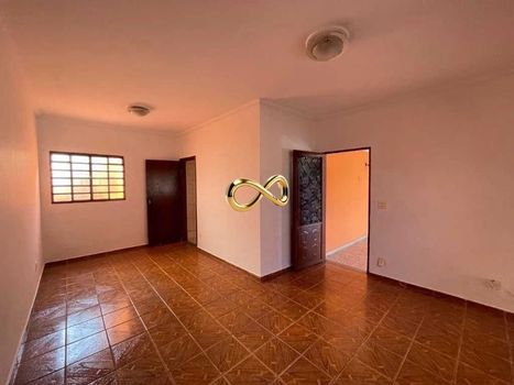 Foto 2 do(a) Casa de 3 quartos à venda em Cidade Jardim, São Carlos