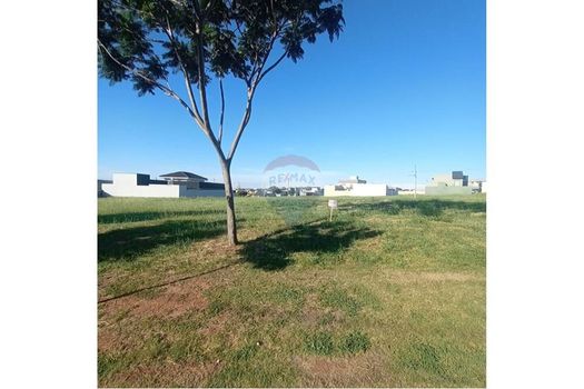 Foto 5 do(a) Terreno false à venda em Residencial Himalaia, Lins