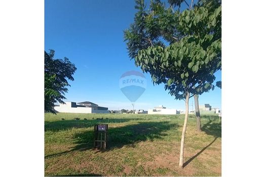 Foto 2 do(a) Terreno false à venda em Residencial Himalaia, Lins