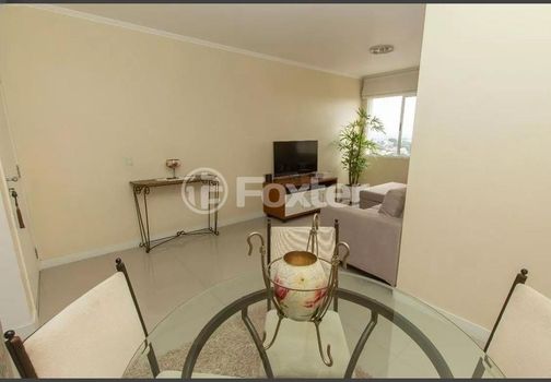 Foto 4 do(a) Apartamento de 3 quartos à venda em Vila Ipiranga, Porto Alegre