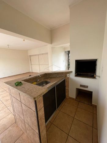 Foto 6 do(a) Casa de 3 quartos para alugar em Jardim Ubirama, Lençóis Paulista