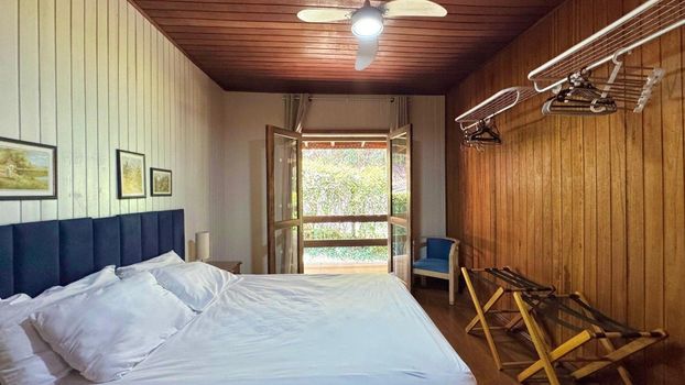 Foto 10 do(a) Casa em Condomínio de 5 quartos à venda em Itaipava, Petrópolis