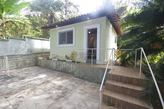 Foto 11 do(a) Casa de 4 quartos à venda em Braúnas, Belo Horizonte
