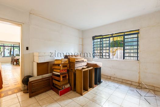 Foto 17 do(a) Casa de 4 quartos à venda em Alto de Pinheiros, São Paulo
