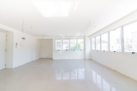 Foto 4 do(a) Sala / Conjunto Comercial false à venda em Auxiliadora, Porto Alegre