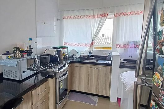 Foto 4 do(a) Apartamento de 2 quartos à venda em Maracanã, Colombo