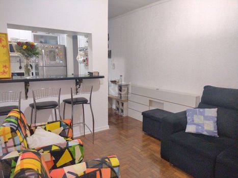 Foto 2 do(a) Flat de 2 quartos à venda em Teresópolis, Porto Alegre