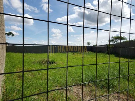 Foto 4 do(a) Terreno false à venda em Cidade Jardim, Araraquara