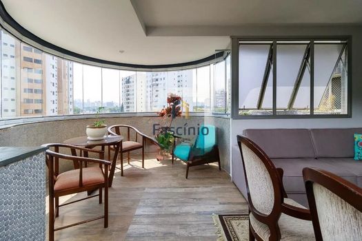 Foto 3 do(a) Apartamento de 3 quartos à venda em Campo Belo, São Paulo