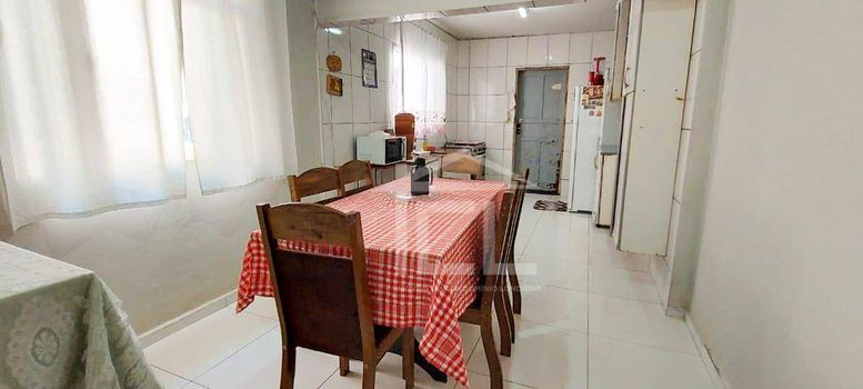 Foto 3 do(a) Casa de 3 quartos à venda em Parque Residencial Joaquim Toledo Piza, Londrina
