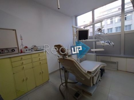Foto 2 do(a) Sala / Conjunto Comercial false à venda em Copacabana, Rio de Janeiro