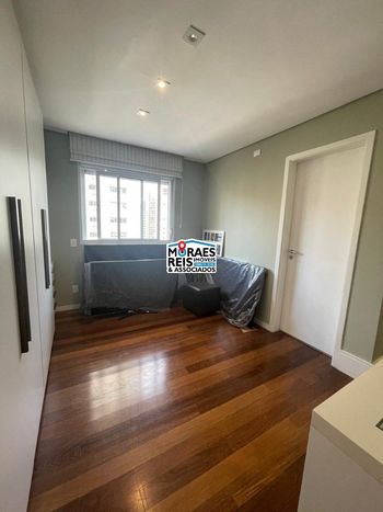 Foto 31 do(a) Apartamento de 4 quartos à venda em Floresta, Porto Alegre