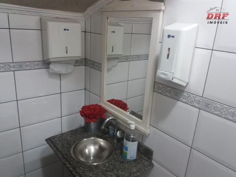 Foto 8 do(a) Casa de 3 quartos à venda em Vila Galvão, Guarulhos