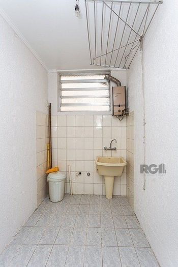 Foto 18 do(a) Flat de 2 quartos à venda em Navegantes, Porto Alegre