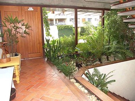 Foto 5 do(a) Hotel / Motel / Pousada de 9 quartos à venda em Canasvieiras, Florianópolis