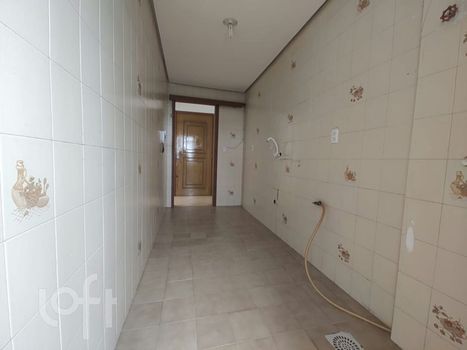 Foto 17 do(a) Apartamento de 2 quartos à venda em Vila Jardim, Porto Alegre