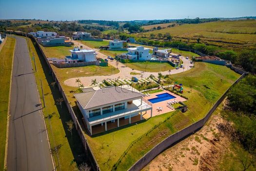 Foto 21 do(a) Casa em Condomínio false à venda em Loteamento Parque dos Alecrins, Campinas