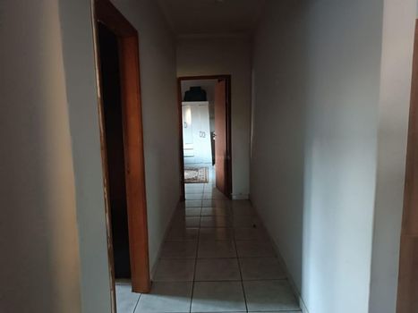 Foto 19 do(a) Fazenda / Sítio / Chácara de 3 quartos à venda em Jardim Nova Independência I, Sarandi