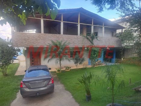 Foto 1 do(a) Casa de 4 quartos para alugar em Caraguatá, Mairiporã