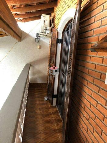 Foto 9 do(a) Casa de 4 quartos à venda em Vila Aquilino, Santo André