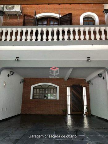 Foto 1 do(a) Casa de 4 quartos à venda em Vila Aquilino, Santo André