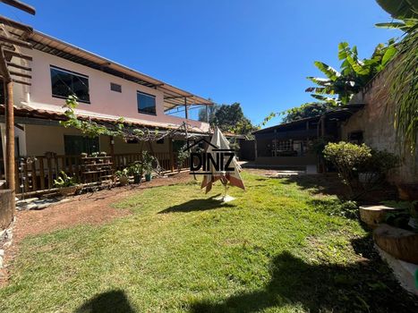 Foto 1 do(a) Casa de 5 quartos à venda em Tupi A, Belo Horizonte