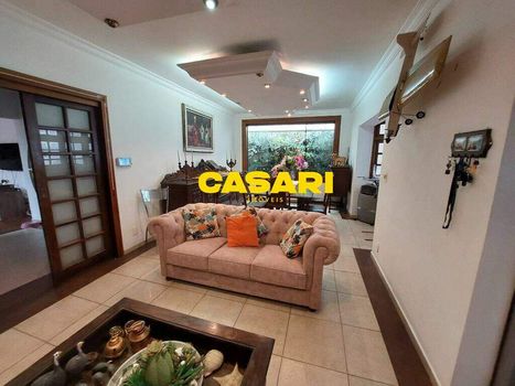 Foto 1 do(a) Casa de 4 quartos à venda em Santa Terezinha, São Bernardo do Campo