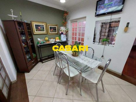 Foto 6 do(a) Casa de 4 quartos à venda em Santa Terezinha, São Bernardo do Campo