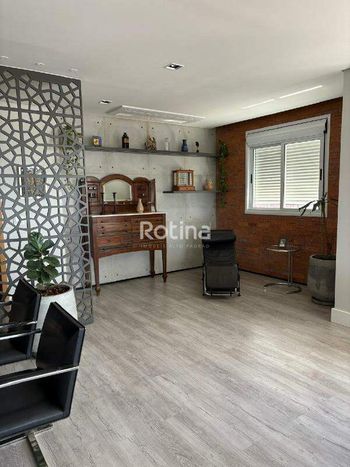 Foto 5 do(a) Apartamento de 3 quartos à venda em Lídice, Uberlândia