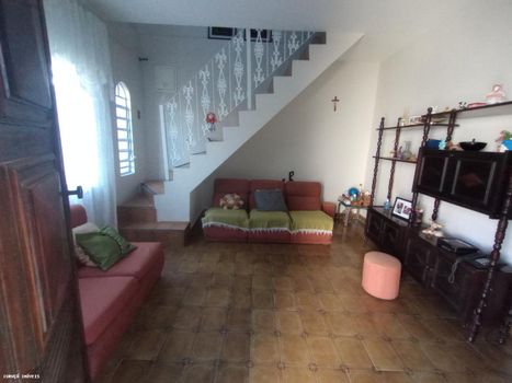 Foto 5 do(a) Casa de 3 quartos à venda em Cidade Nitro Operária, São Paulo