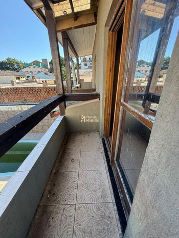 Foto 18 do(a) Casa de 3 quartos à venda em Parque Santa Fé, Porto Alegre