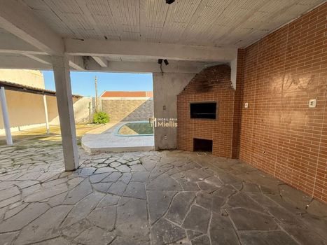 Foto 26 do(a) Casa de 3 quartos à venda em Parque Santa Fé, Porto Alegre