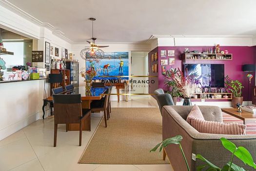Foto 2 do(a) Apartamento de 2 quartos à venda em Vila Nova Conceição, São Paulo