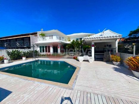 Foto 1 do(a) Casa de 5 quartos à venda em Peró, Cabo Frio